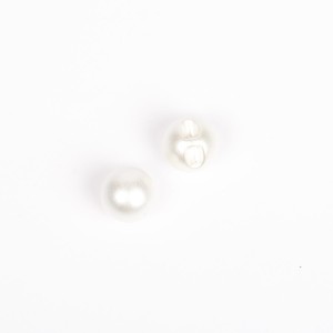 Guzik 541 z masy perłowej (12mm)
