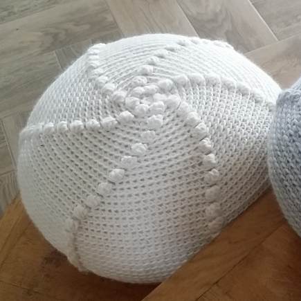 PUFA by Stacey Trock z włóczki DROPS Eskimo